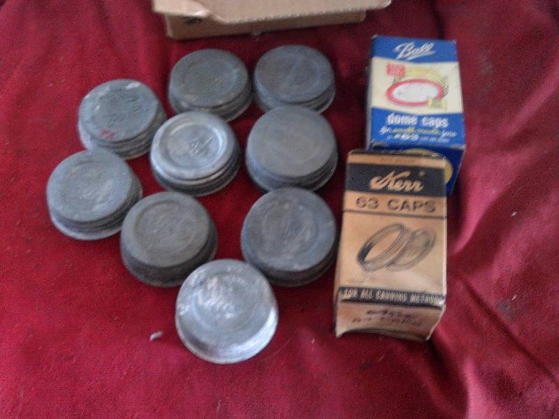 VINTAGE LIDS AND CANNING SUPPLIES