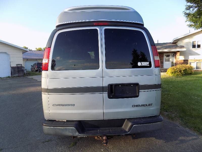 2004 Chevrolet Express Conversion Van - Real clean