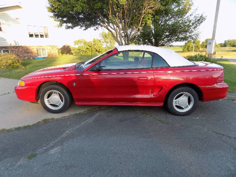 1994 Ford Mustang Convertible-Very clean