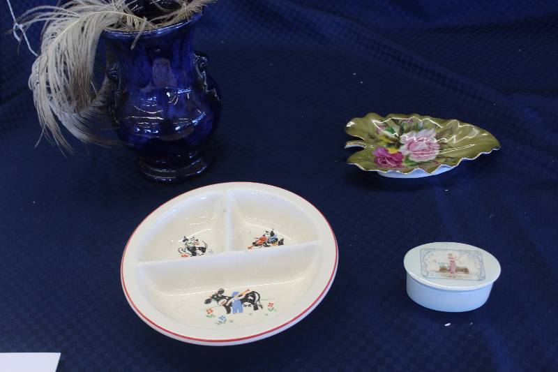 lot 340 image: Lot of (4) Decoration Ceramic Tableware Including 1) Leftons China Hand Painted #NE20127B Bowl AND 1) Candy Bowl AND 1) Candy Dish w Cover AND 1) Vase