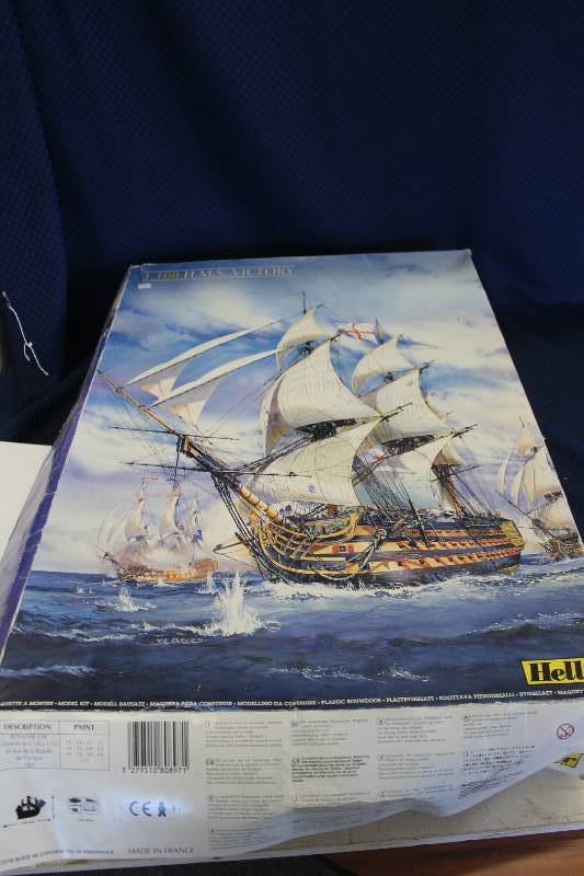 lot 349 image: Heller 1.100 H.M.S Victory Model Boat