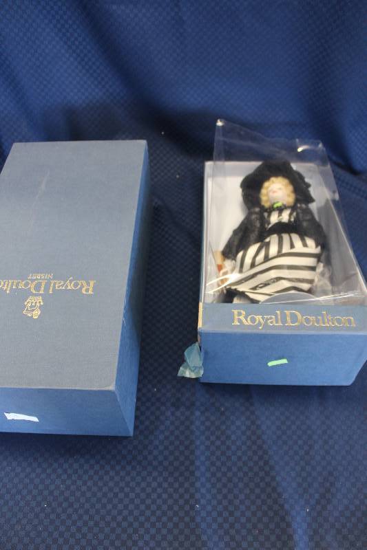 lot 3 image: Royal Doulton Kate Greenaway Collection Doll 1982