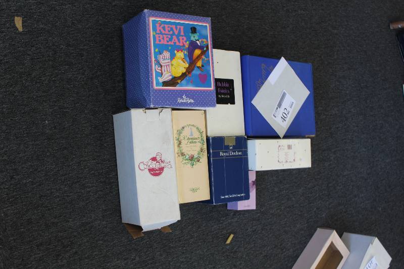 lot 402 image: Lot of (8) Collector Doll Boxes