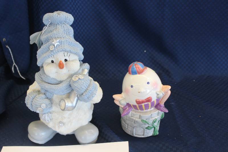 lot 412 image: Lot of (2) Collectible Figurines Including 1) Snowman AND 1) Humpty