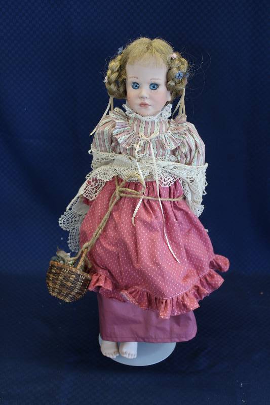 lot 421 image: 1988 Pretties From The Past by Ruth McLeod Country Georgina Porcelain #66500 Doll