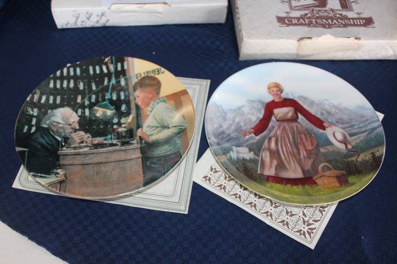 lot 459 image: Lot of (2) Ceramic Collectible Plates Including 1) #19707A Norman Rockwell The Jeweler AND 1) The Sound Of Music #12365H The Sound Of Music