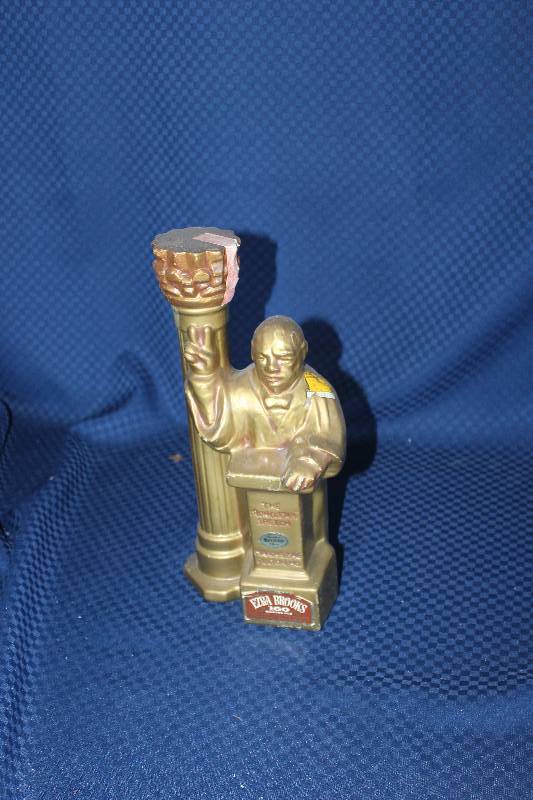 lot 500 image: Erza Brooks 160 Months Old Wiskey Bottle