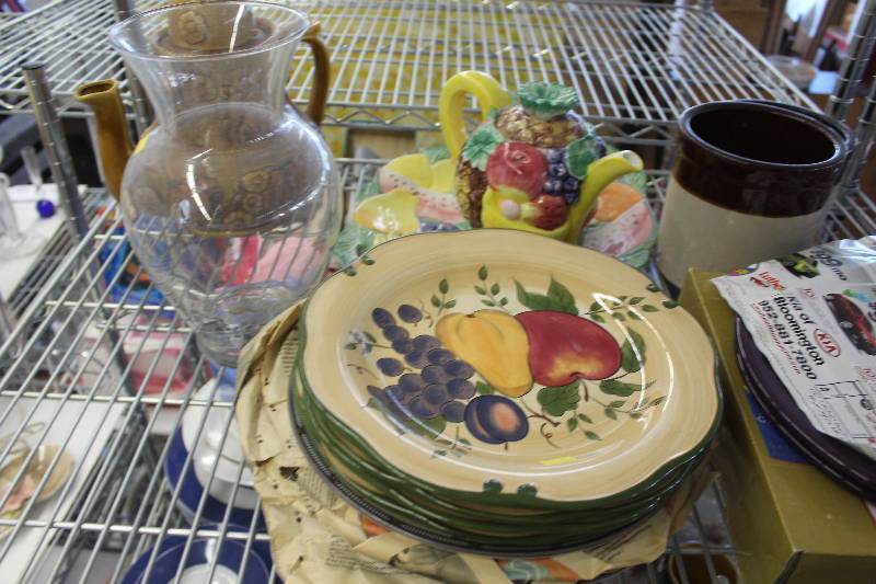 lot 537 image: Half Shelf Lot Of Ceramic, Glass Decorations, Tableware