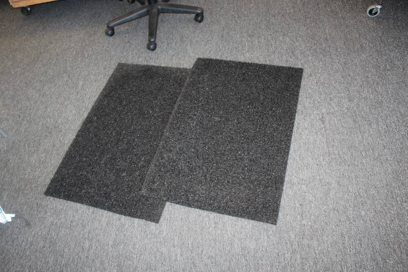 lot 554 image: Lot of (2) 3M Floor Mats For Boat, Indoor, Outdoor