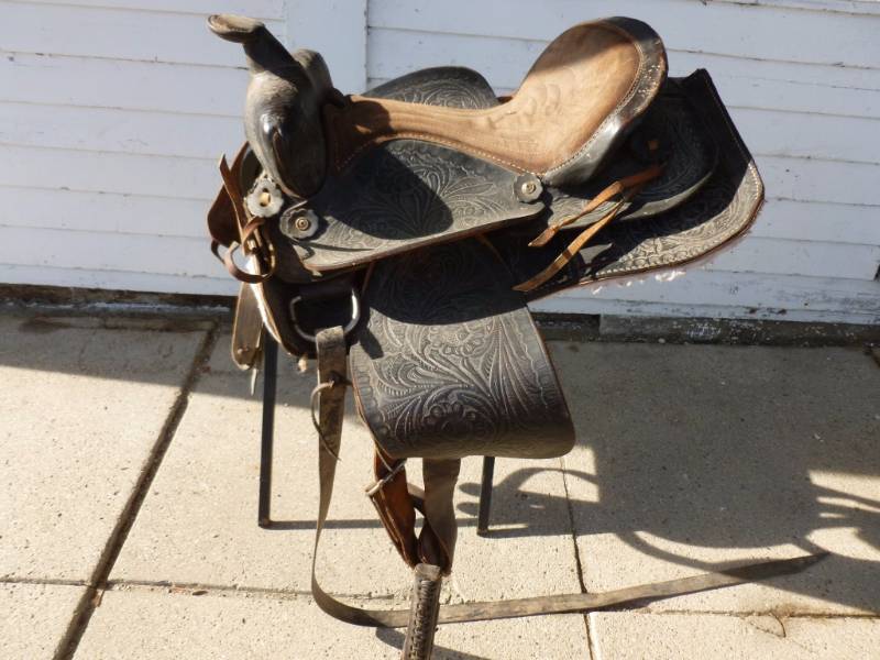 lot 2 image: Horse Saddle