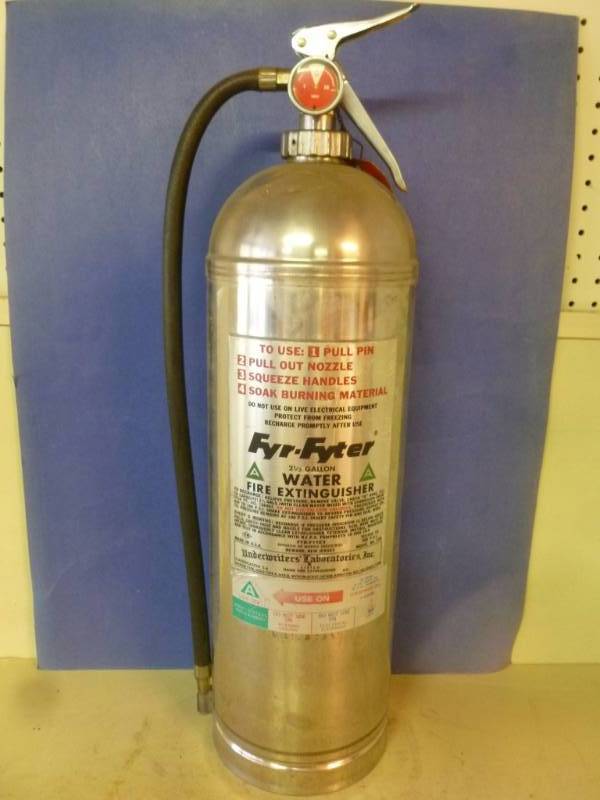 lot 24 image: Fire Extinguisher