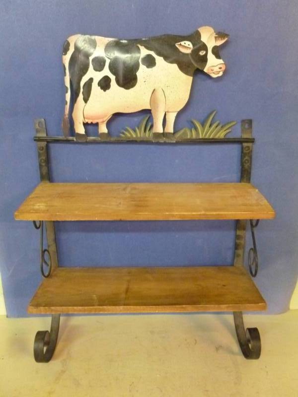 lot 30 image: Decorative