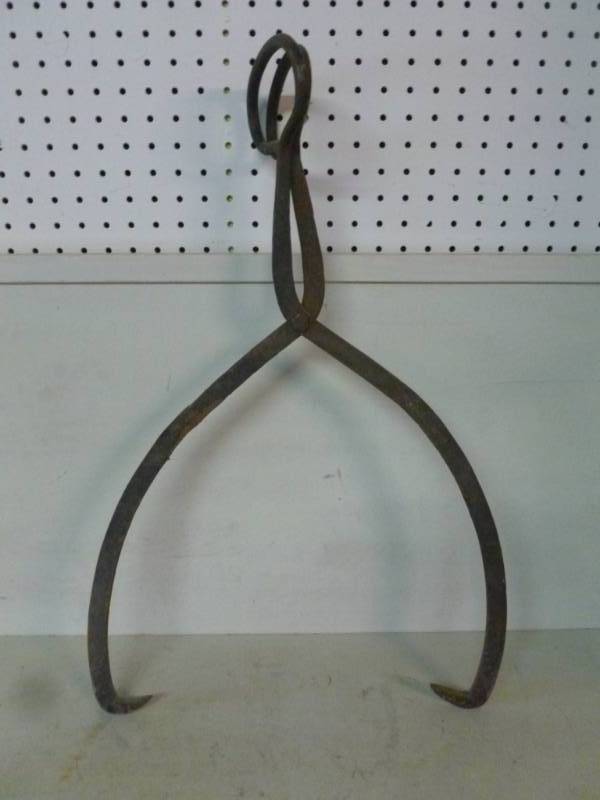 lot 31 image: Vintage Ice Tongs