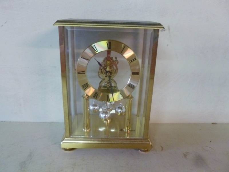 lot 54 image: Clock