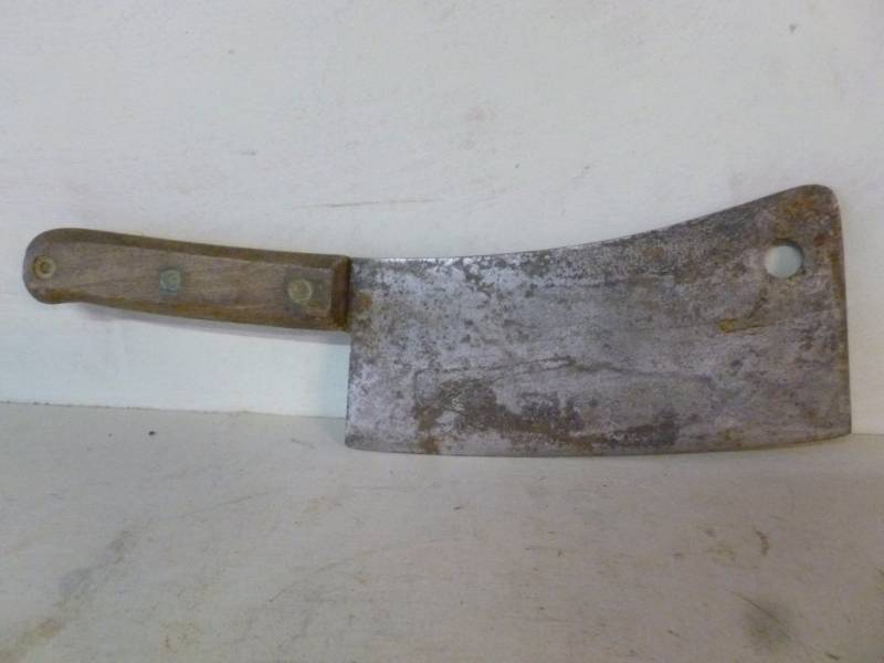 lot 78 image: Antique Cleaver Knife