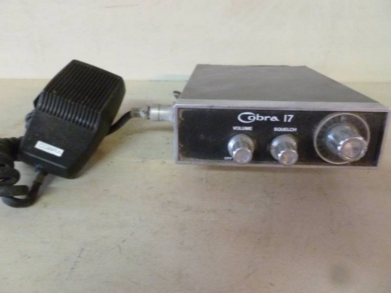 lot 79 image: CB Radio
