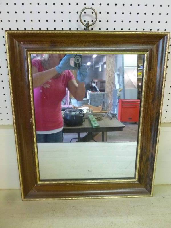 lot 87 image: Mirror