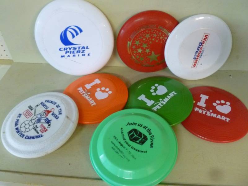 lot 91 image: Frisbees