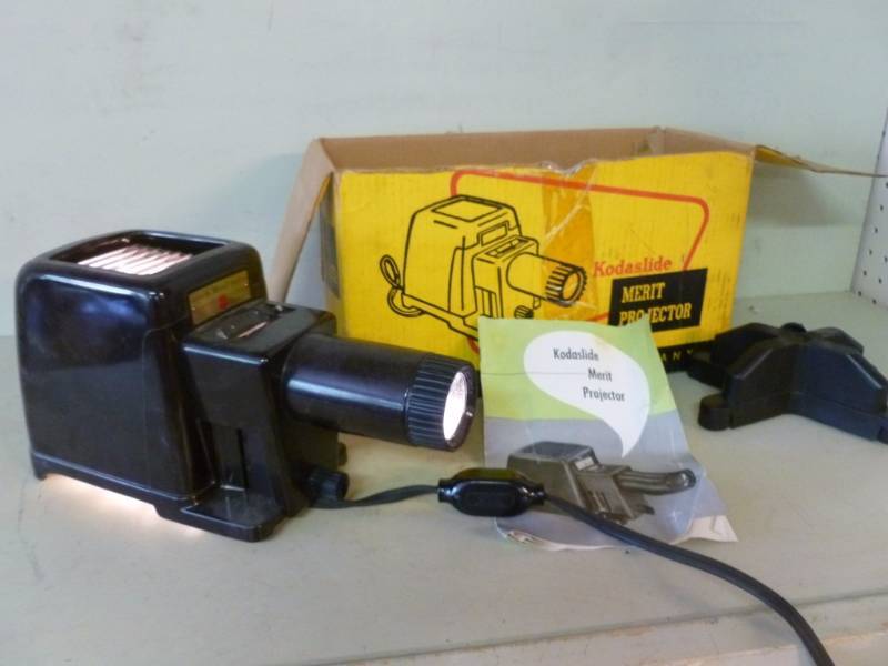 lot 101 image: Vintage Projector