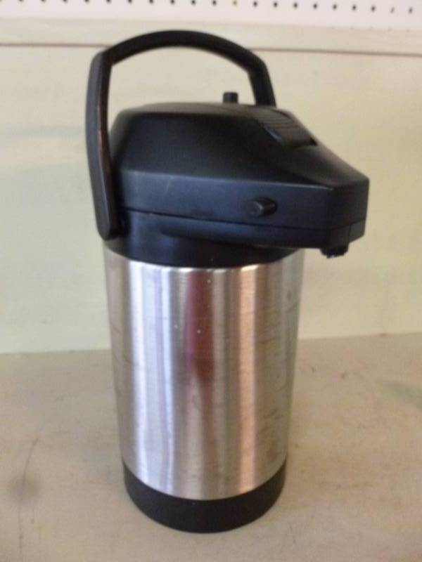 lot 109 image: Beverage Jug