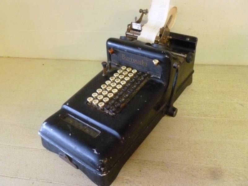 lot 133 image: Vintage Adding Machine