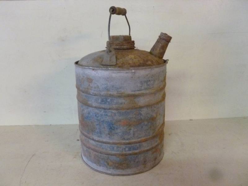 lot 134 image: Vintage Gas Can