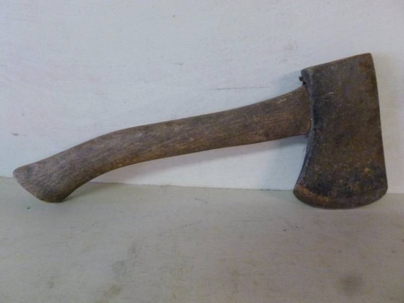 lot 150 image: Camp Ax