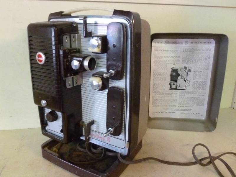 lot 153 image: Vintage Projector