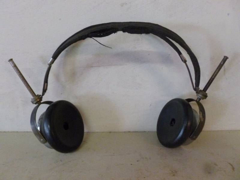 lot 158 image: Vintage Headphones