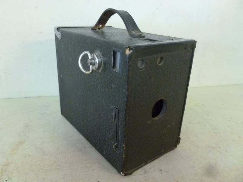 lot 159 image: Antique Camera