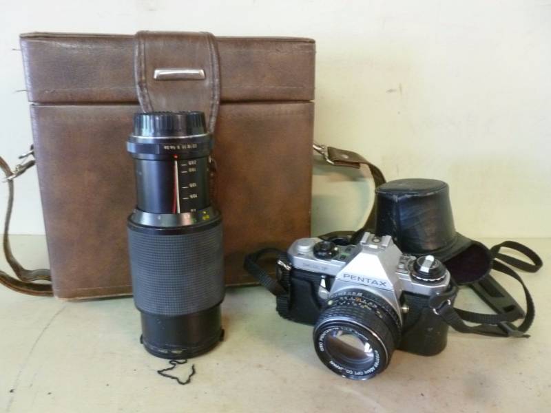 lot 160 image: Camera