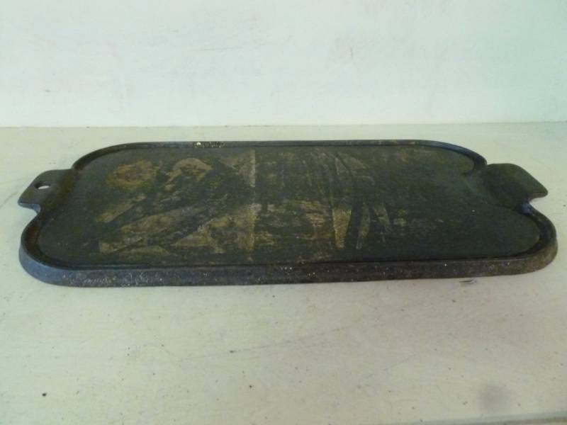 lot 171 image: Cast Iron Pan