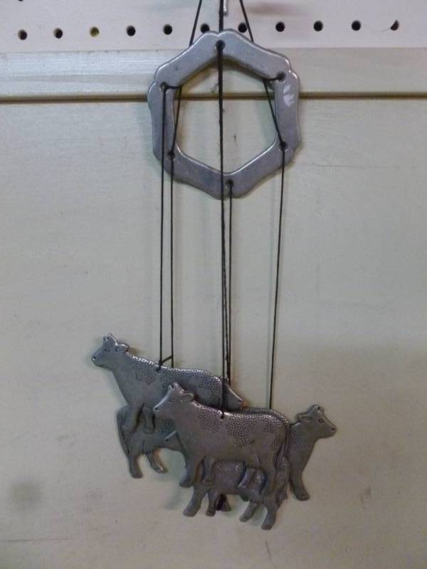 lot 191 image: Wind Chime