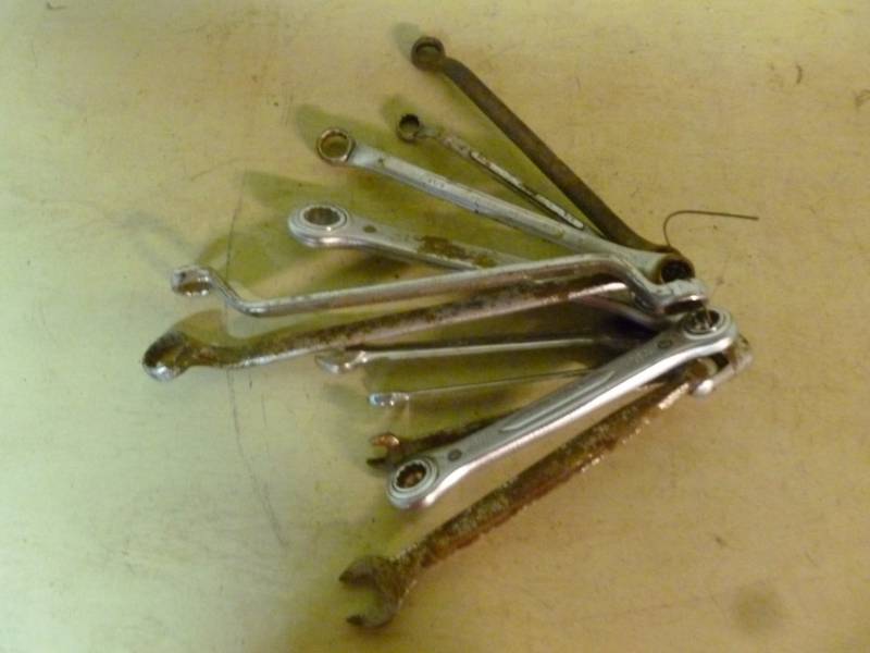 lot 221 image: Tools