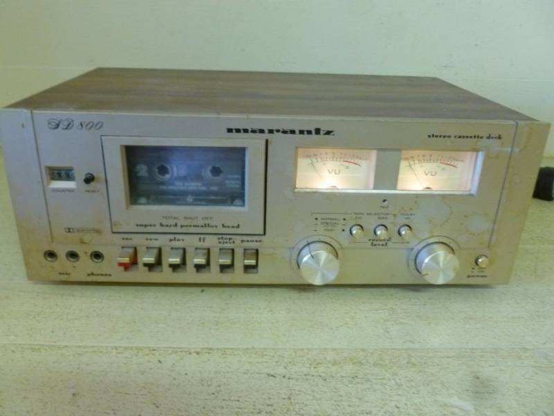 lot 251 image: Vintage Electronics