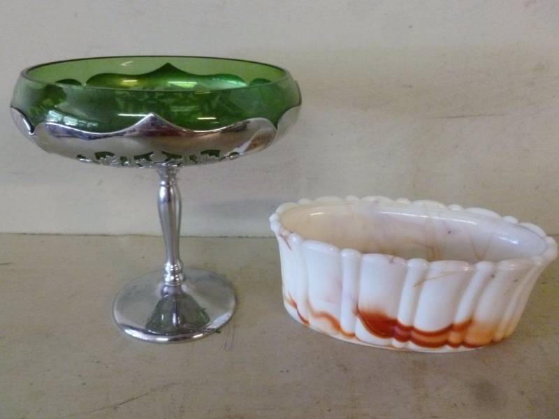 lot 268 image: Glass Dish