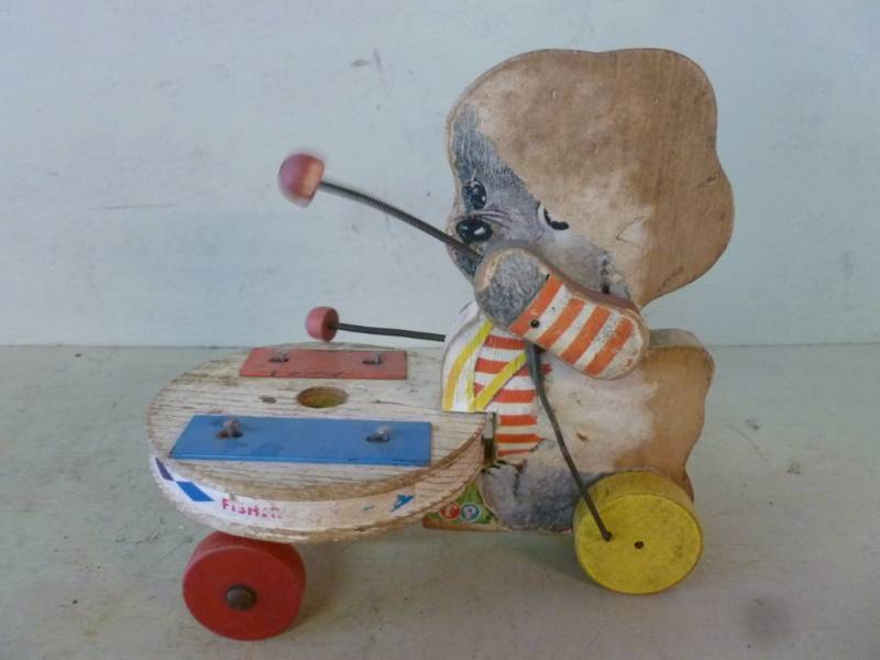 lot 270 image: Vintage Fisher Price