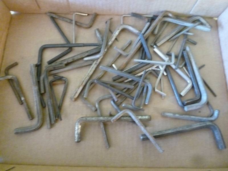 lot 279 image: Tools
