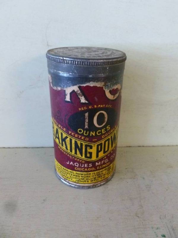 lot 315 image: Vintage Metal Container