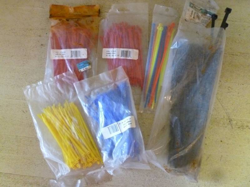 lot 327 image: Cable Ties
