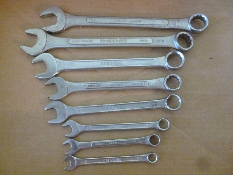 lot 349 image: Tools