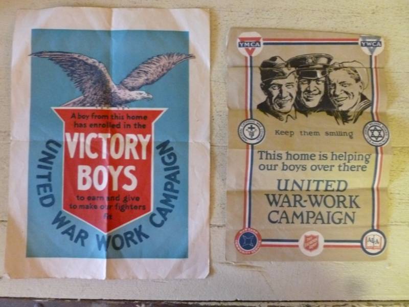 lot 381 image: Vintage Paper Items