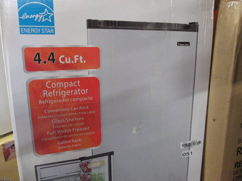 Magic Chef 4.4 cu. ft. Mini Refrige...