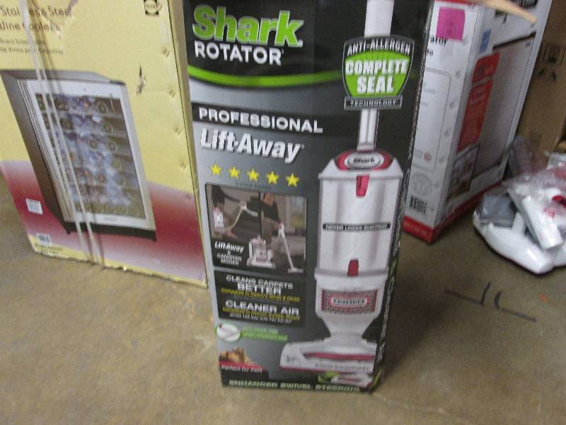 Shark Rotator Professional Lift-Awa...