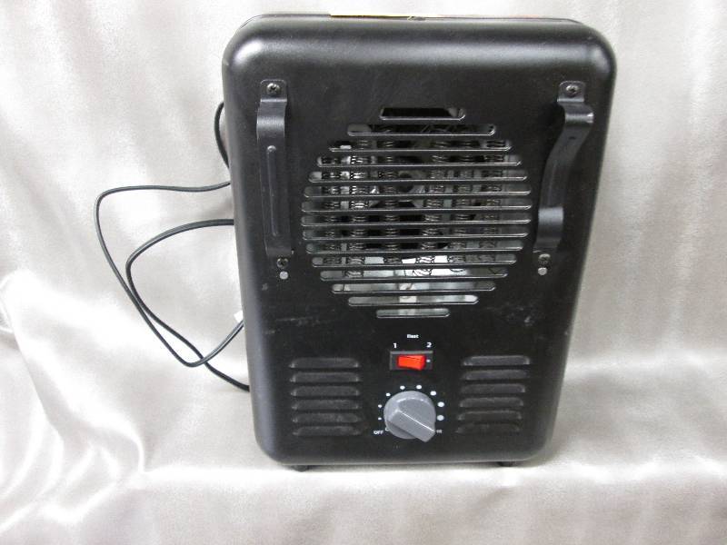 1,500-Watt Utility Milkhouse Thermo...