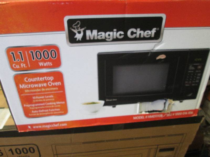Magic Chef 1.1 cu. ft. Countertop M...