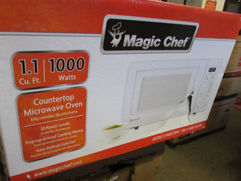 Magic Chef 1.1 cu. ft. Countertop M...