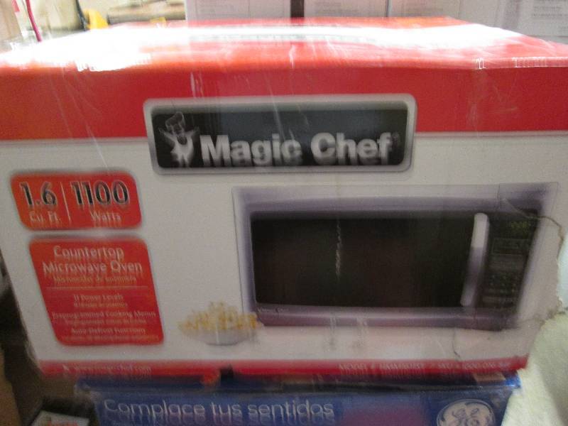 Magic Chef 1.6 cu. ft. Countertop M...