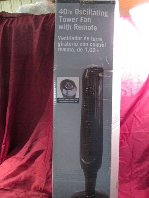 40 in. Oscillating Tower Fan with R...