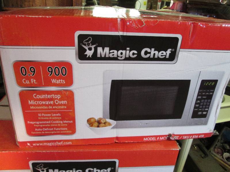 Magic Chef 0.9 cu. ft. Countertop M...